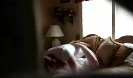Akina video hard in streaming Hara succhia più cazzi in una serie di scene orali sciatte