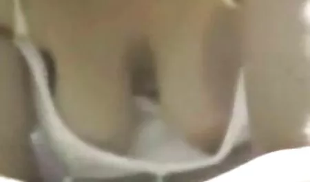 Infermiera pelle film italiani porno streaming ottiene penetrazione anale dal suo paziente
