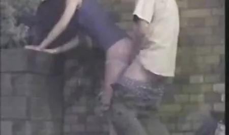 Trans gode di una massiccia film hard gratis in streaming SEGA nel culo e mungendo lo sperma dal suo cazzo