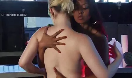 Solo giovane bruna film porno italiani in streaming utilizza dildo in 4K