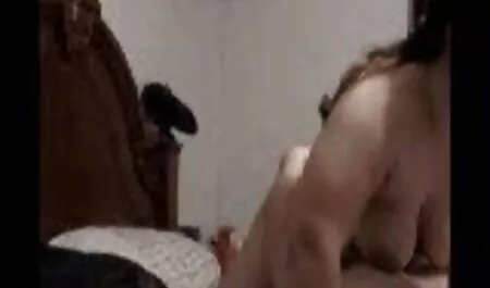 Big butt babe siti streaming porno gratis fa una sega con i piedi per i piedi scopati!