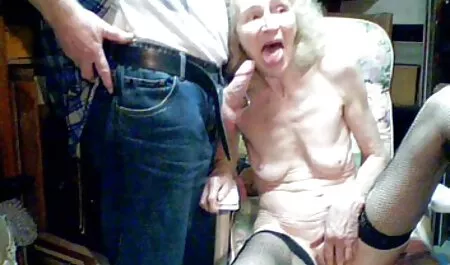 Femminilizzata Sissy deve vestirsi film in streaming porno gratis e ingoiare sperma per sperma