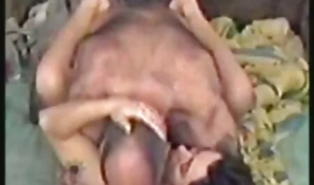 Milf con grandi film porno alta definizione tette prende un bel cazzo in bocca!