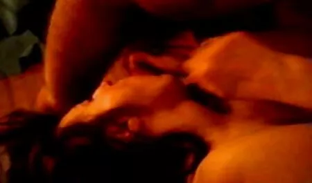 Ragazza carina con grandi film porno in streaming gratis tette Sara Akikawa profondo