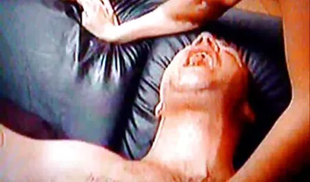 Impressionante culo cavalca un grosso film porno completi streaming cazzo